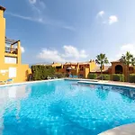 3 Bed In Gazules Del Sol Appartement Estepona