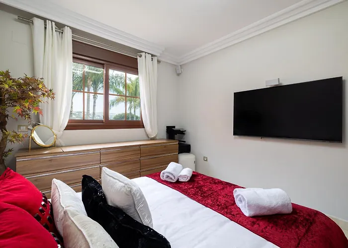 3 Bed In Gazules Del Sol * Estepona