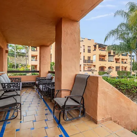 Lägenhet 3 Bed In Gazules Del Sol Estepona